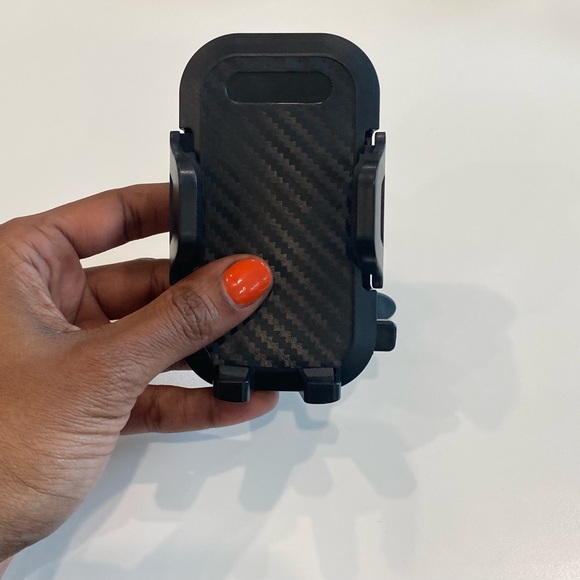 🚗TWO FOR $15 until sold out! 360° Rotating Car Vent Clip Phone Holder - Picture 5 of 12